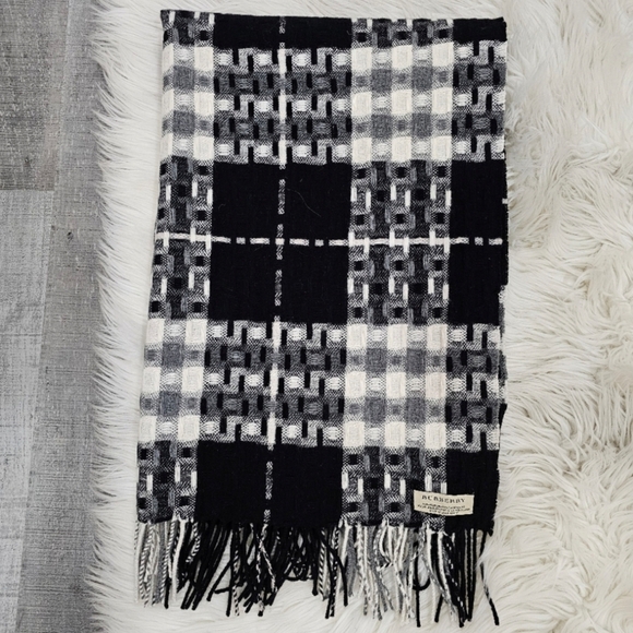 Burberry cashmere & Merino wool black and ivory oversized scarf - Picture 1 of 5